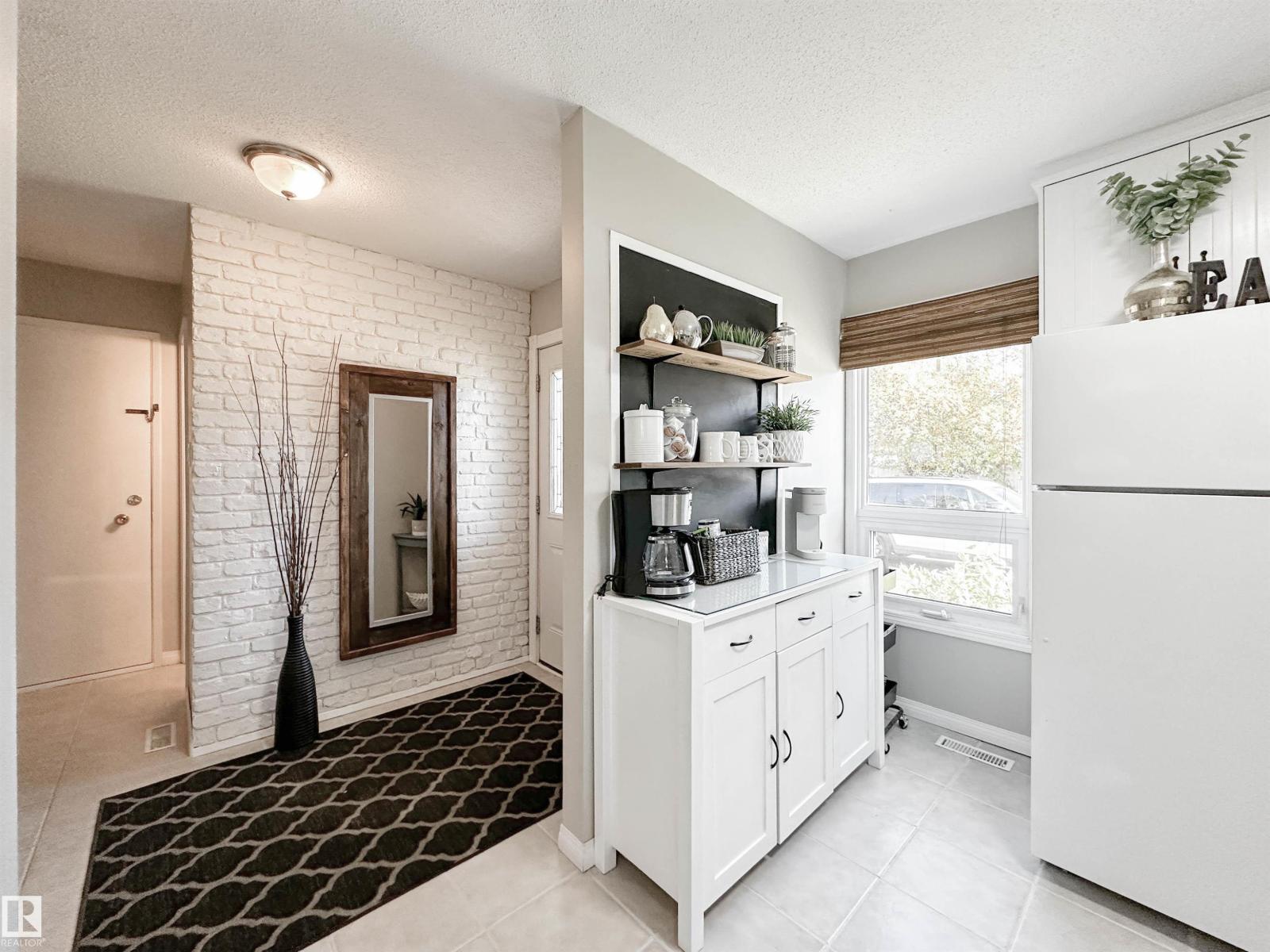 73 GREENFIELD ES, St. Albert