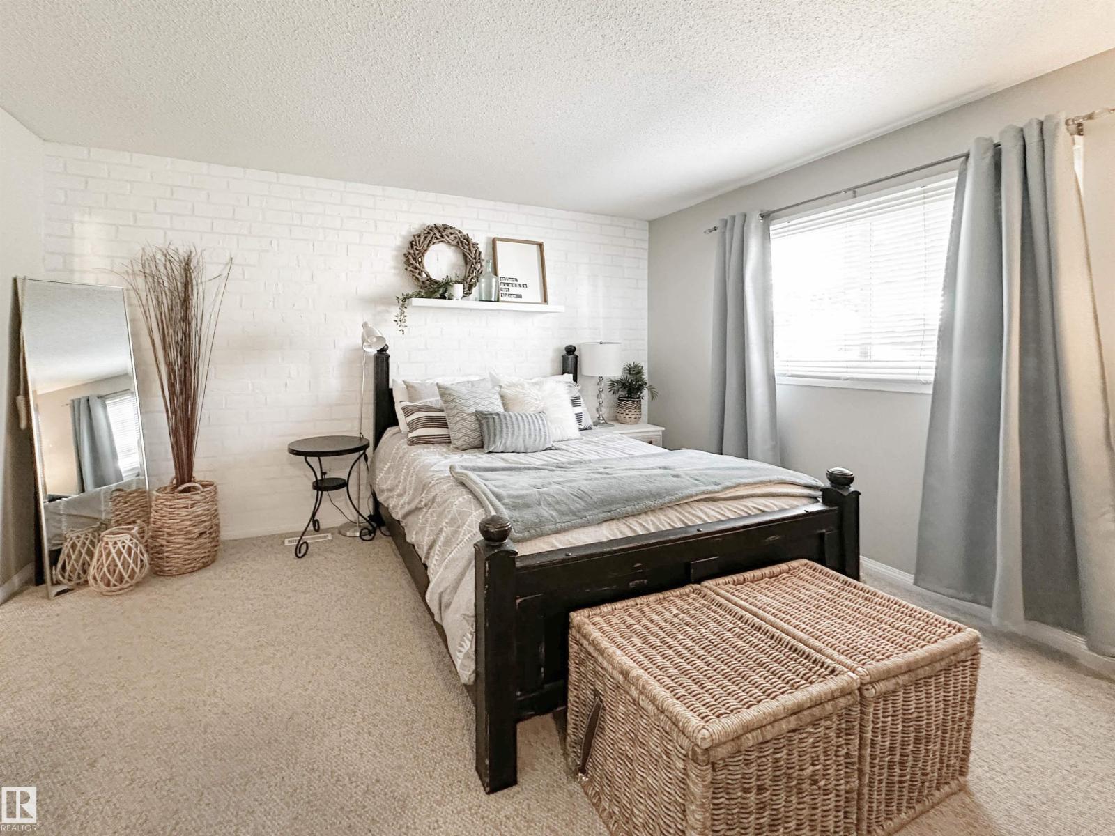 73 GREENFIELD ES, St. Albert