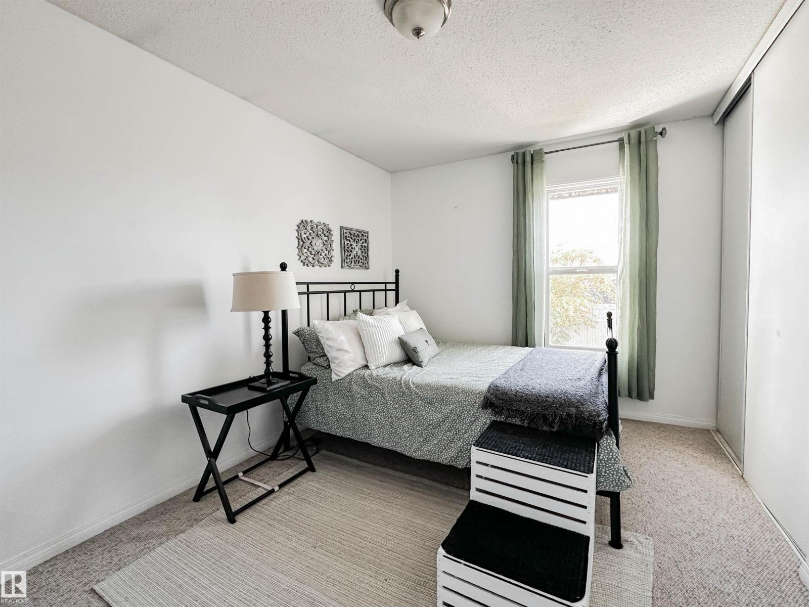 73 GREENFIELD ES, St. Albert