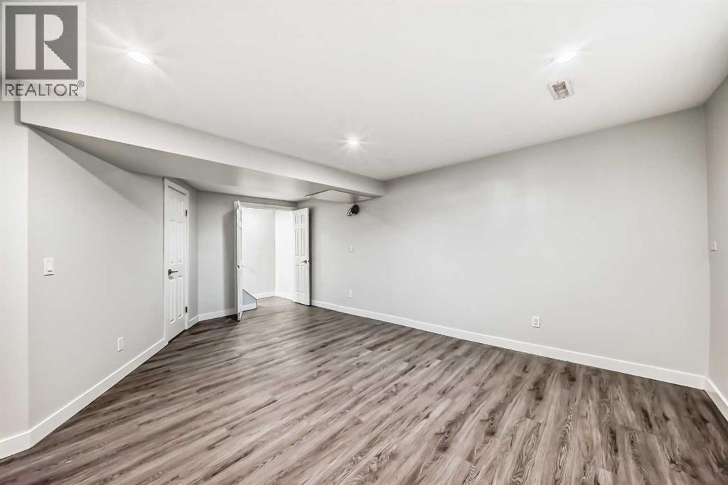 Single Family House Bungalow for Sale in  Pinecliff Way NE Pineridge Calgary 