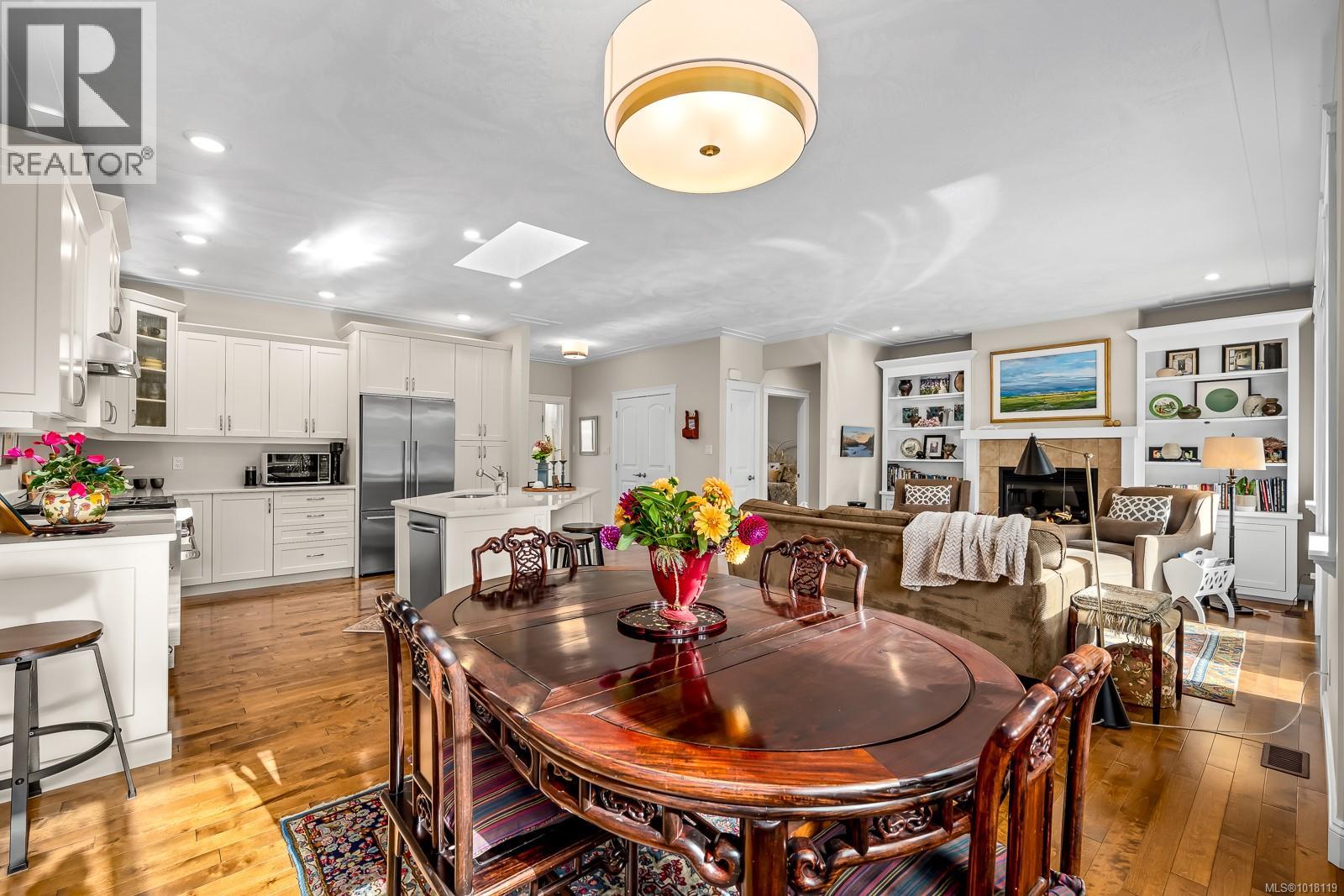 1861 Queens Ave, Comox