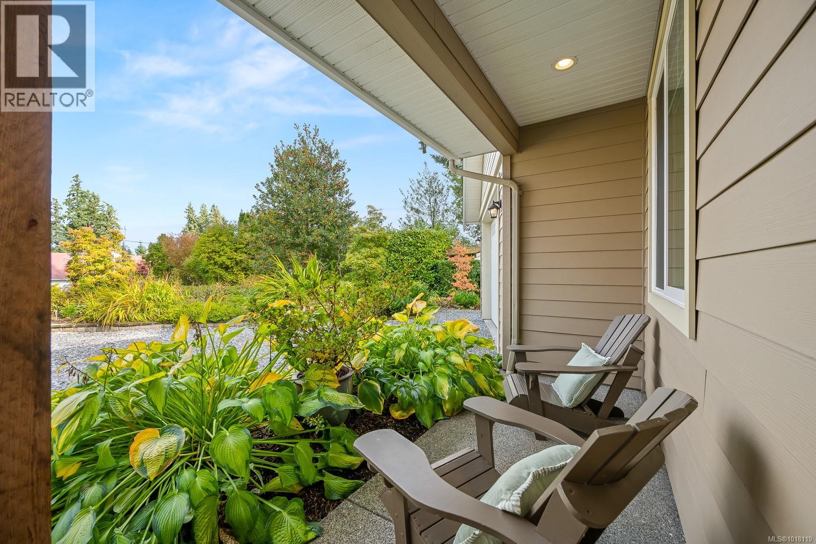 1861 Queens Ave, Comox