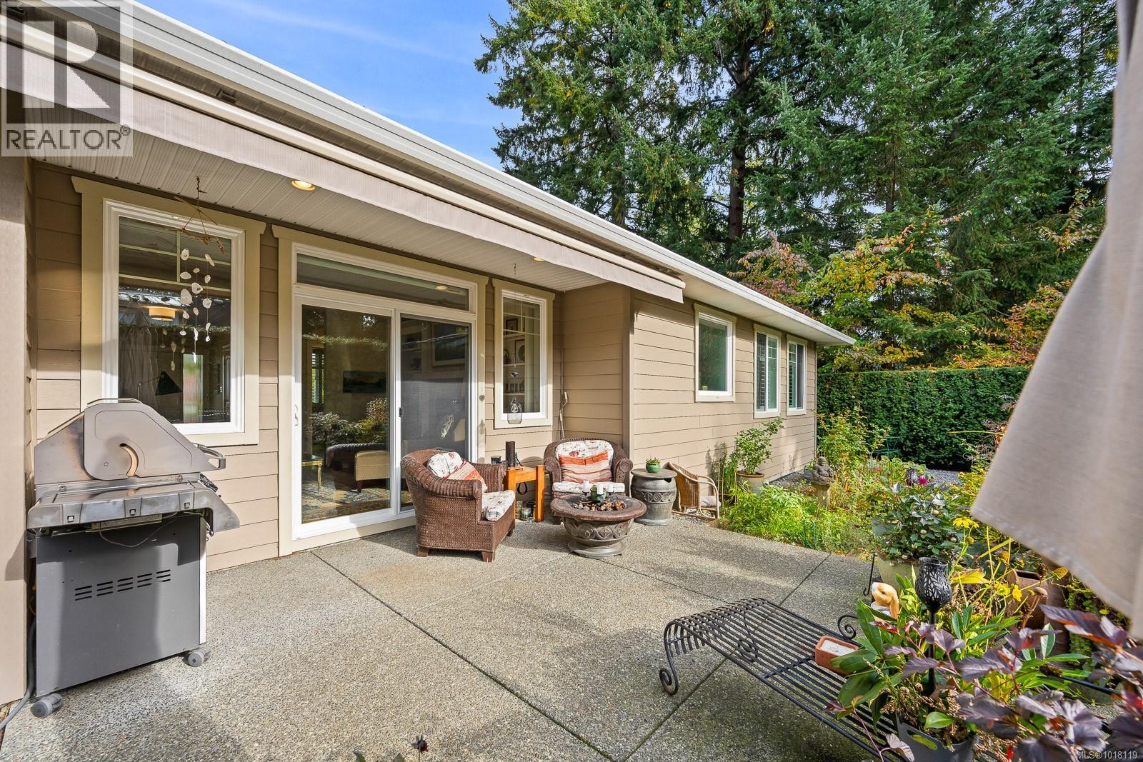 1861 Queens Ave, Comox