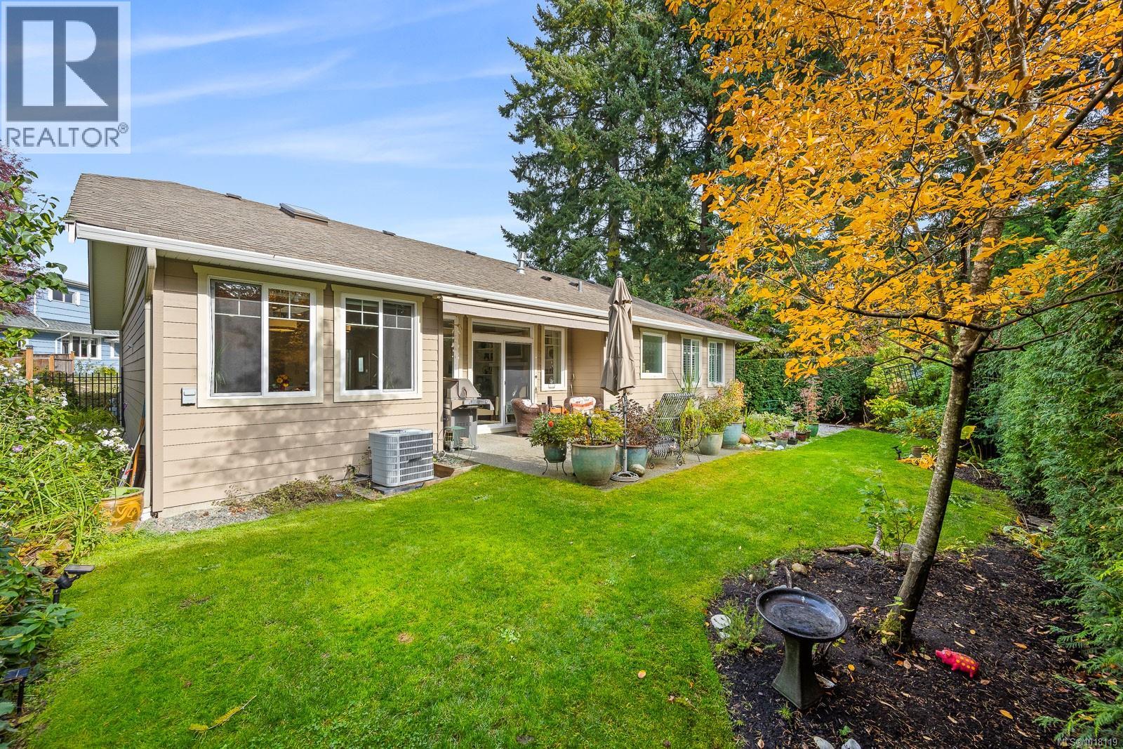 1861 Queens Ave, Comox