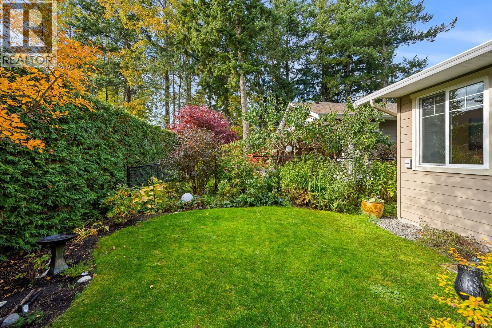 1861 Queens Ave, Comox