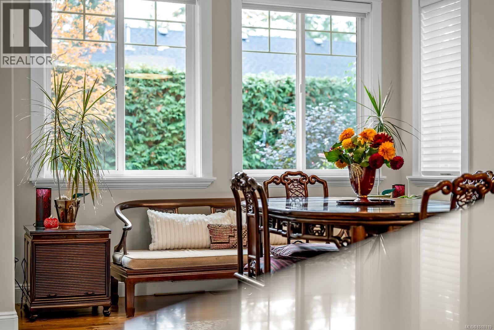 1861 Queens Ave, Comox