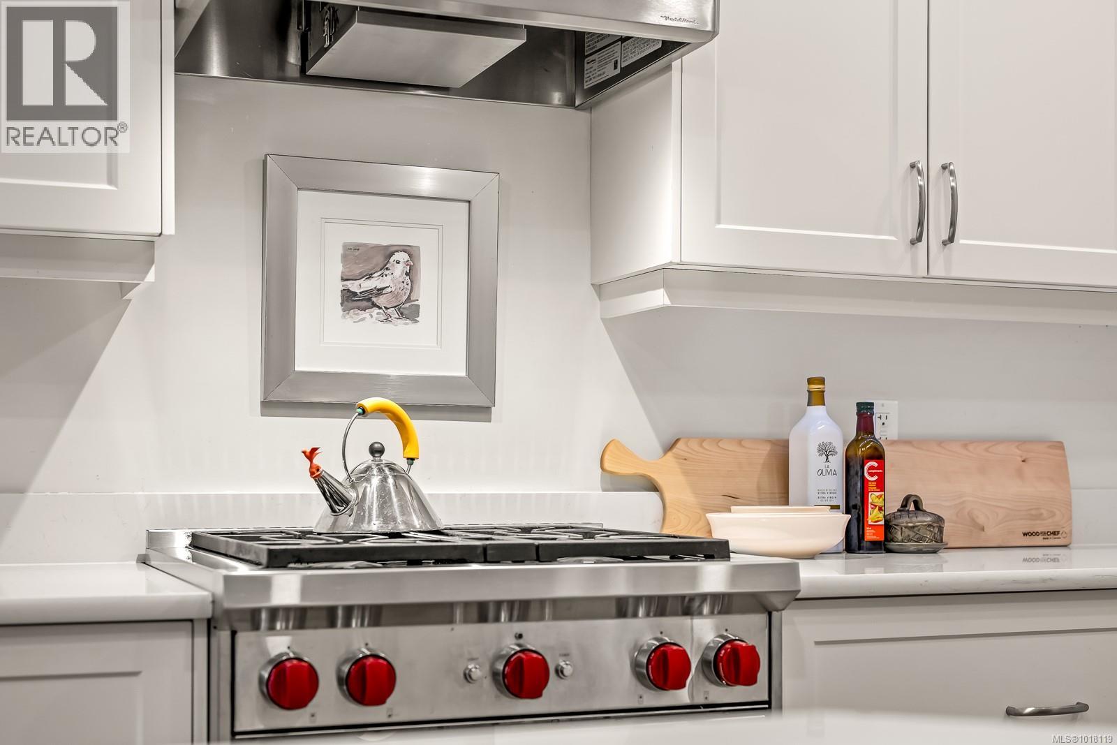 1861 Queens Ave, Comox