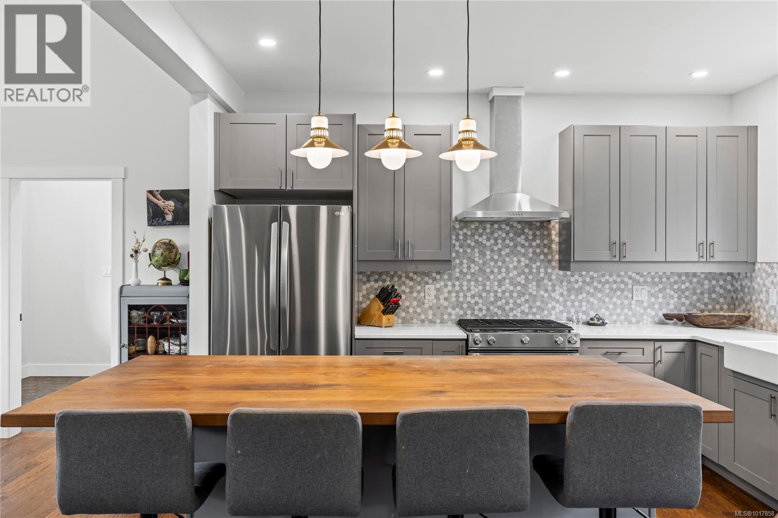 2040 Saddle Dr, Nanoose Bay