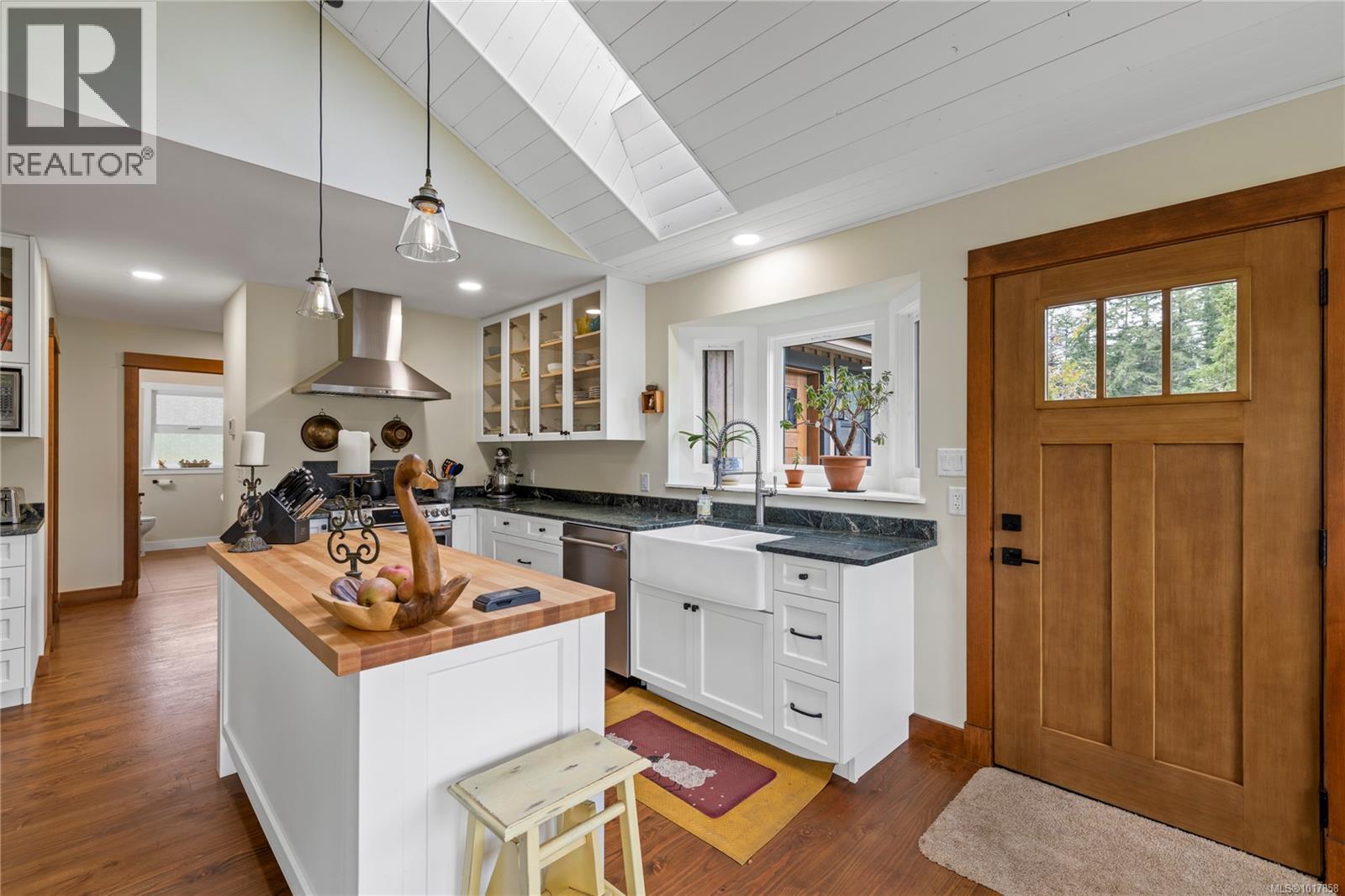 2040 Saddle Dr, Nanoose Bay