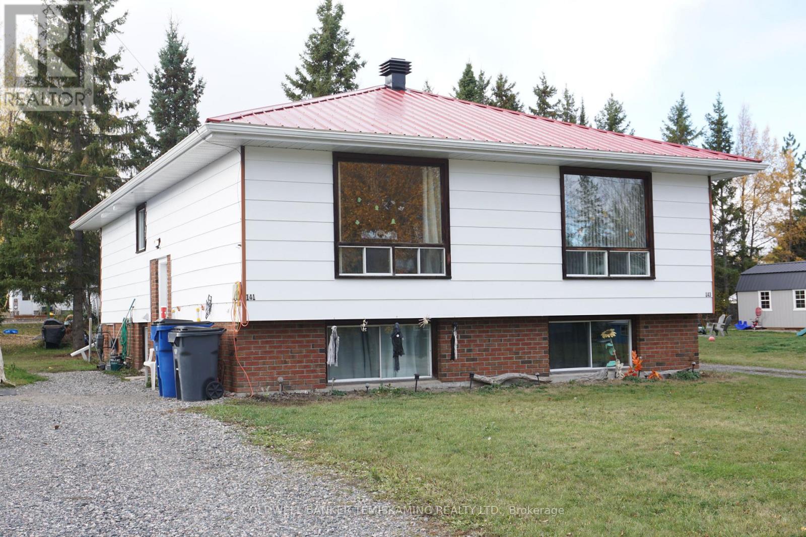 141-143 STATION STREET - 1