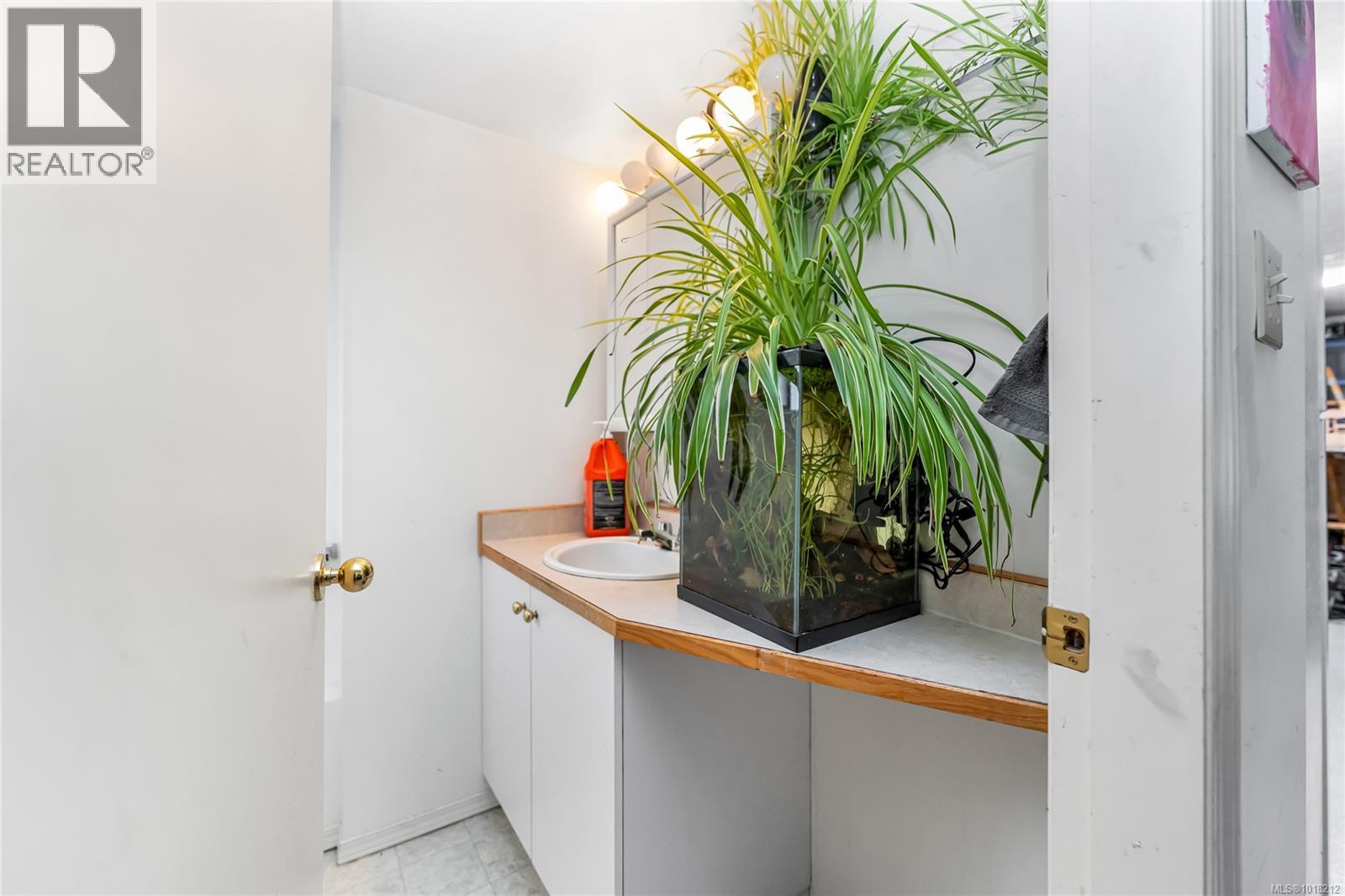  242 Portsmouth Drive, Colwood