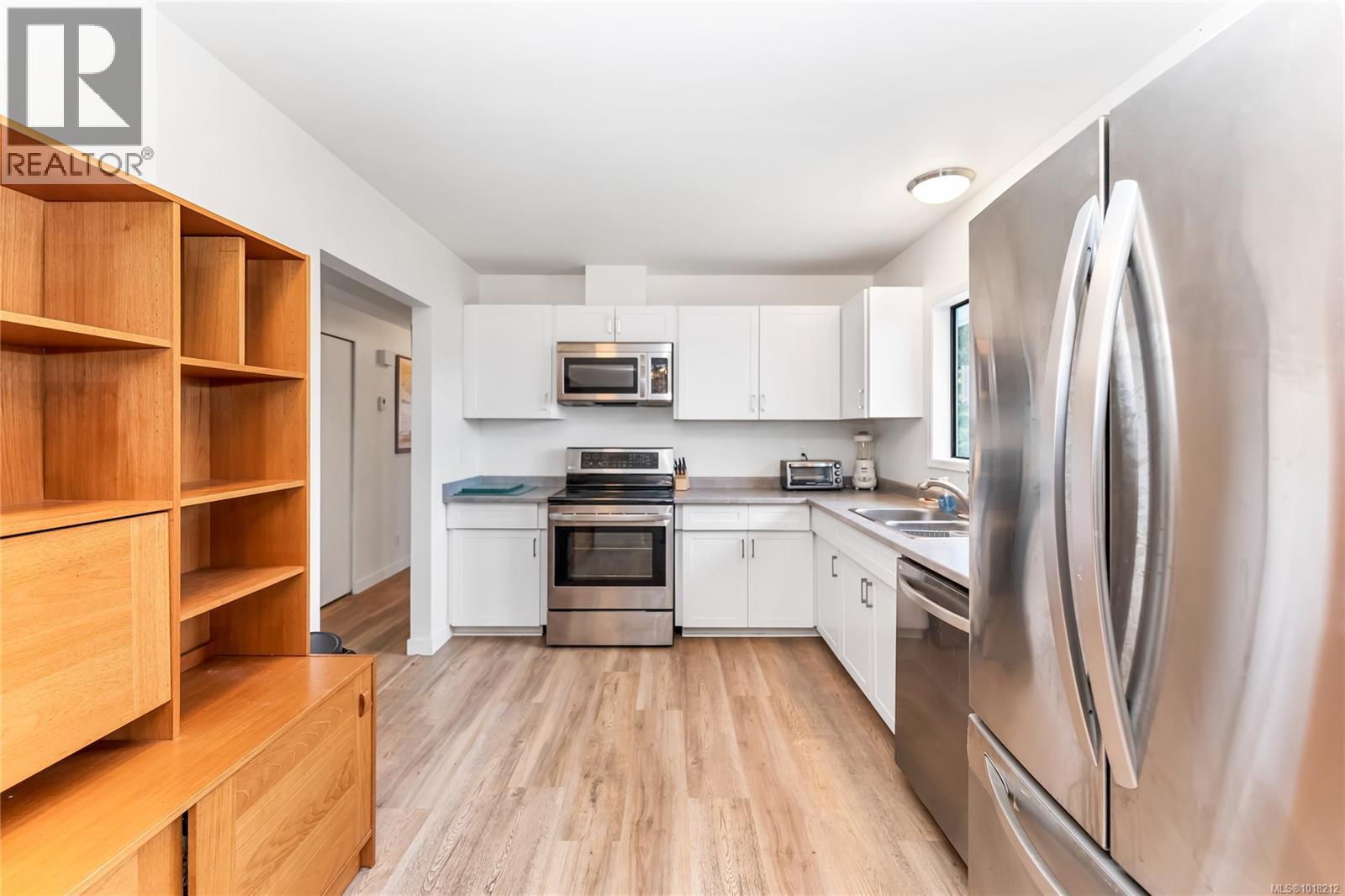  242 Portsmouth Drive, Colwood