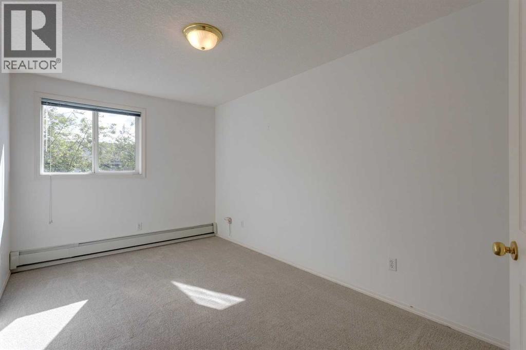 Single Family House for Sale in   Manora Place NE Marlborough Park Calgary 