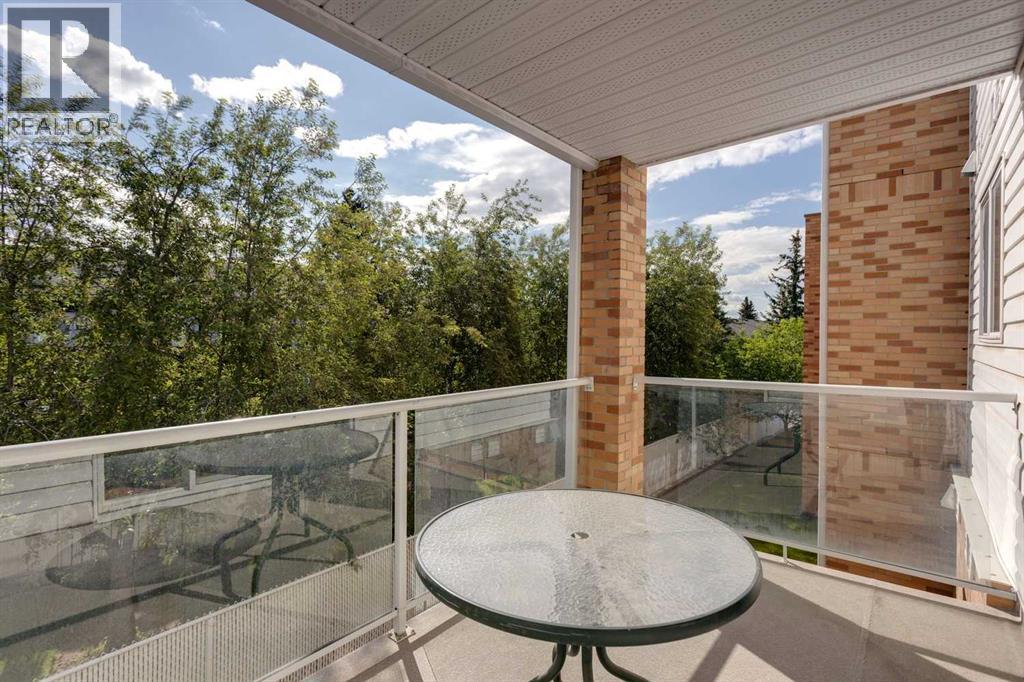 Single Family House for Sale in   Manora Place NE Marlborough Park Calgary 