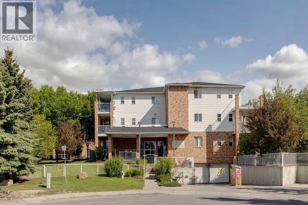 Single Family House for Sale in   Manora Place NE Marlborough Park Calgary 