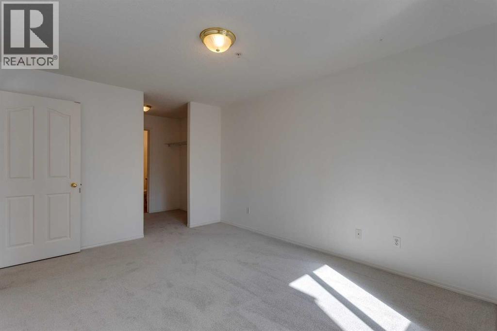 Single Family House for Sale in   Manora Place NE Marlborough Park Calgary 