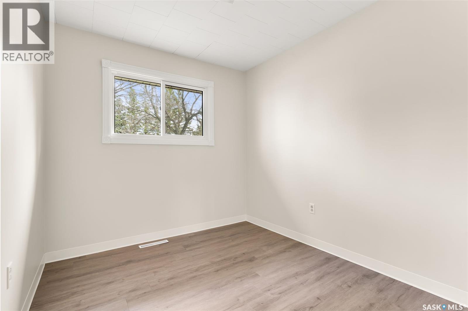 539 3rd STREET NE — photo 23