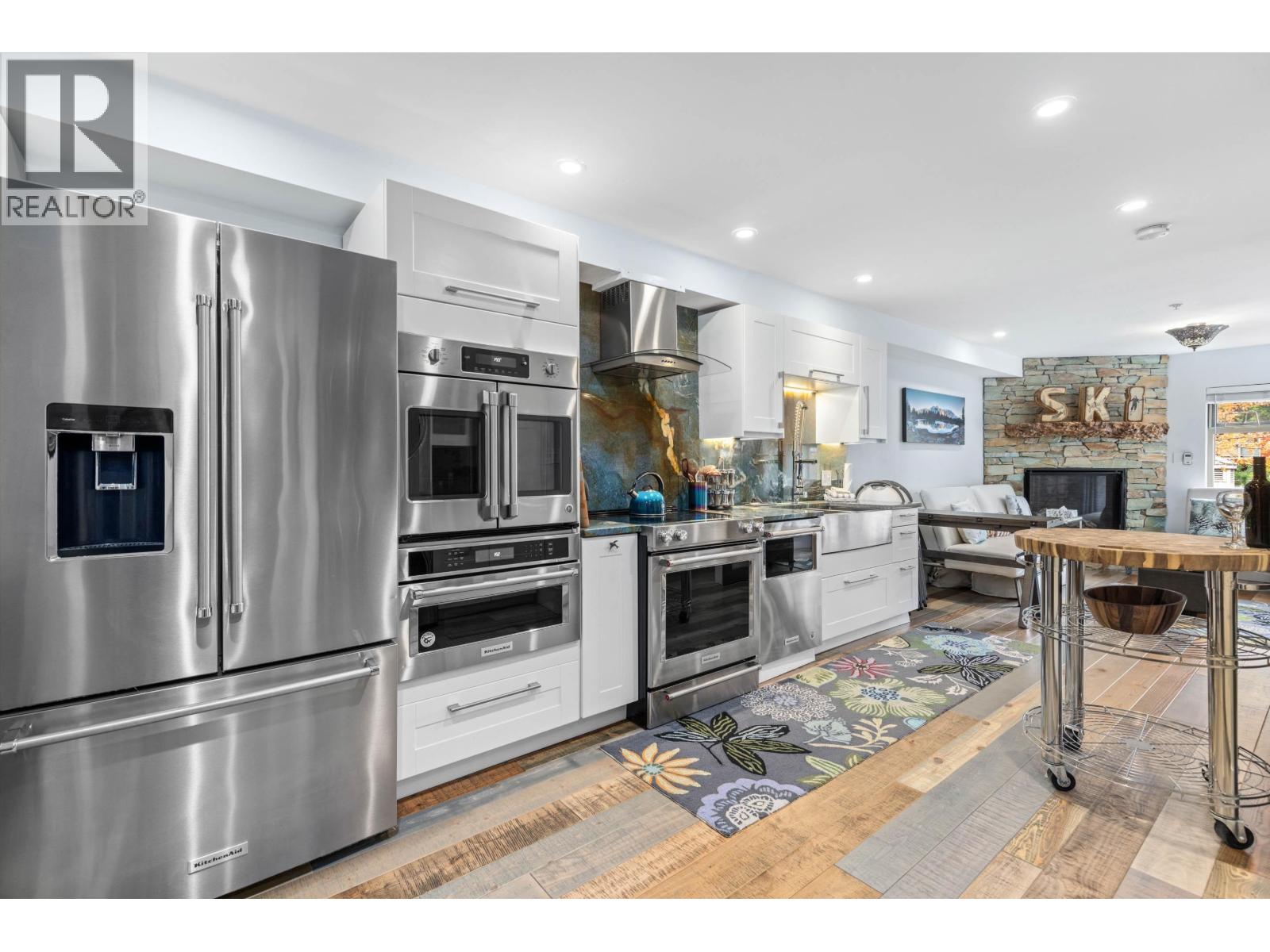 104 2050 LAKE PLACID ROAD, Whistler