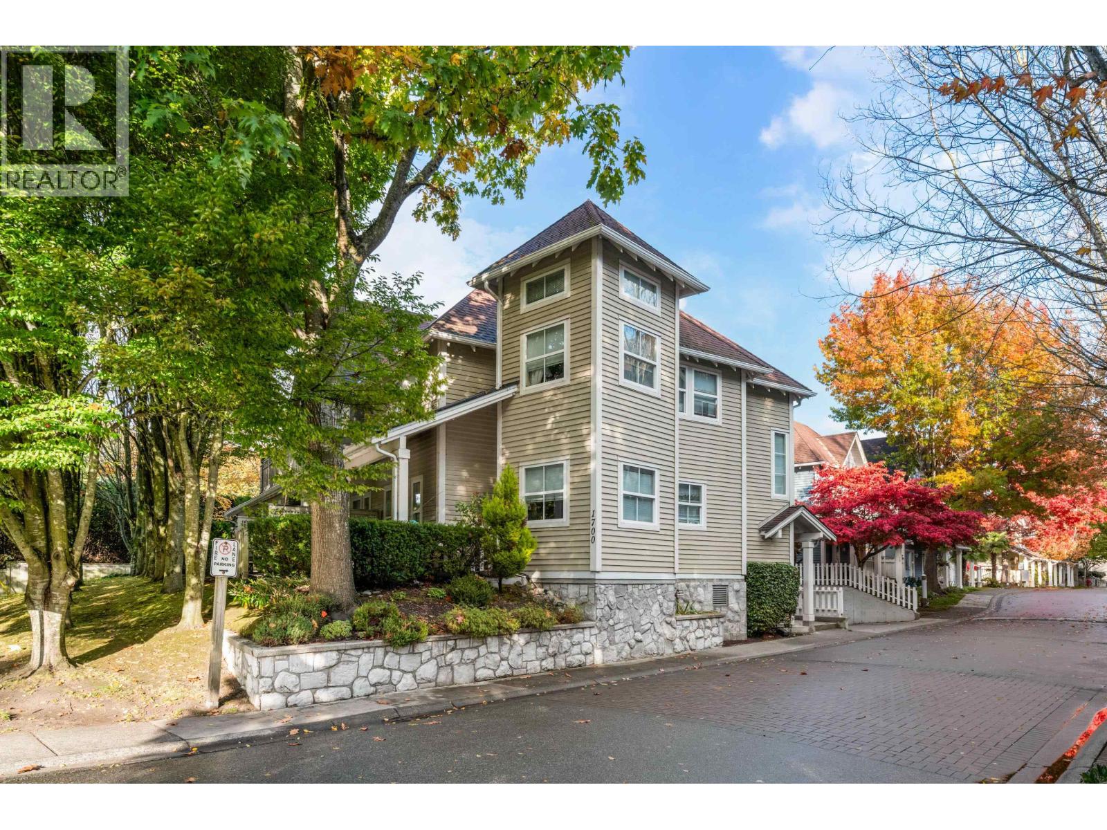 #16-1700 56 Street, Delta