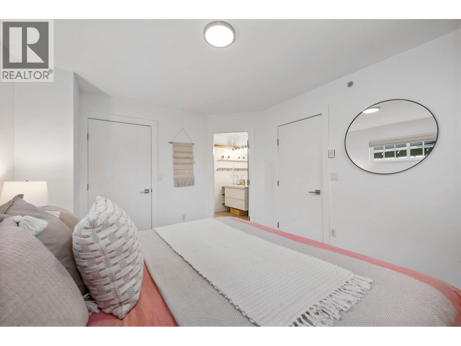 #16-1700 56 Street, Delta