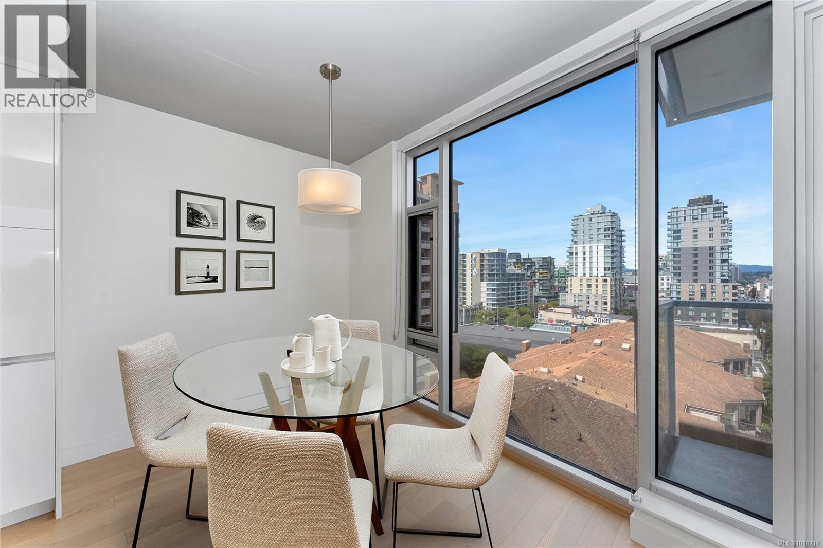 804 989 Johnson Street, Victoria