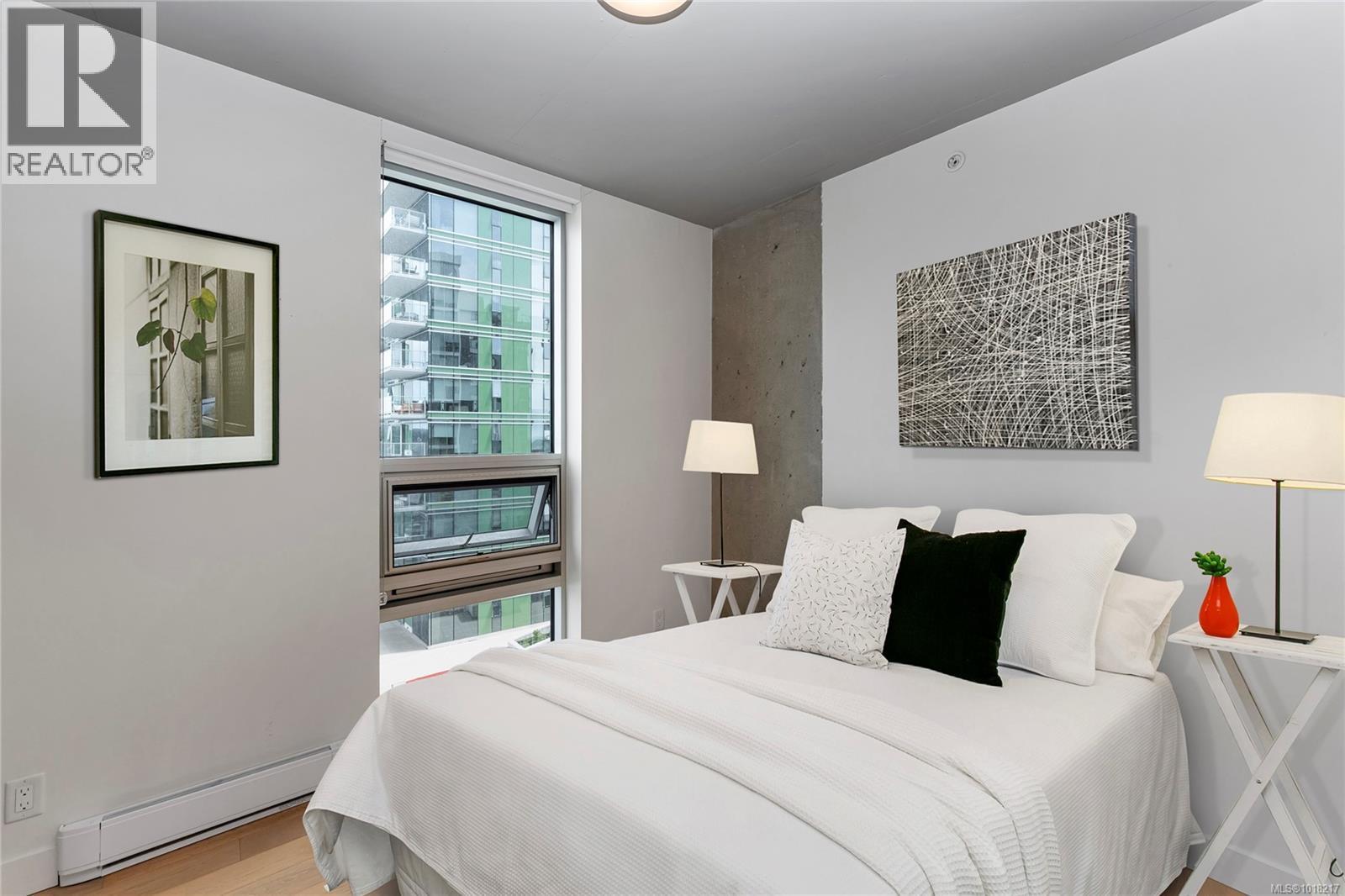 804 989 Johnson Street, Victoria