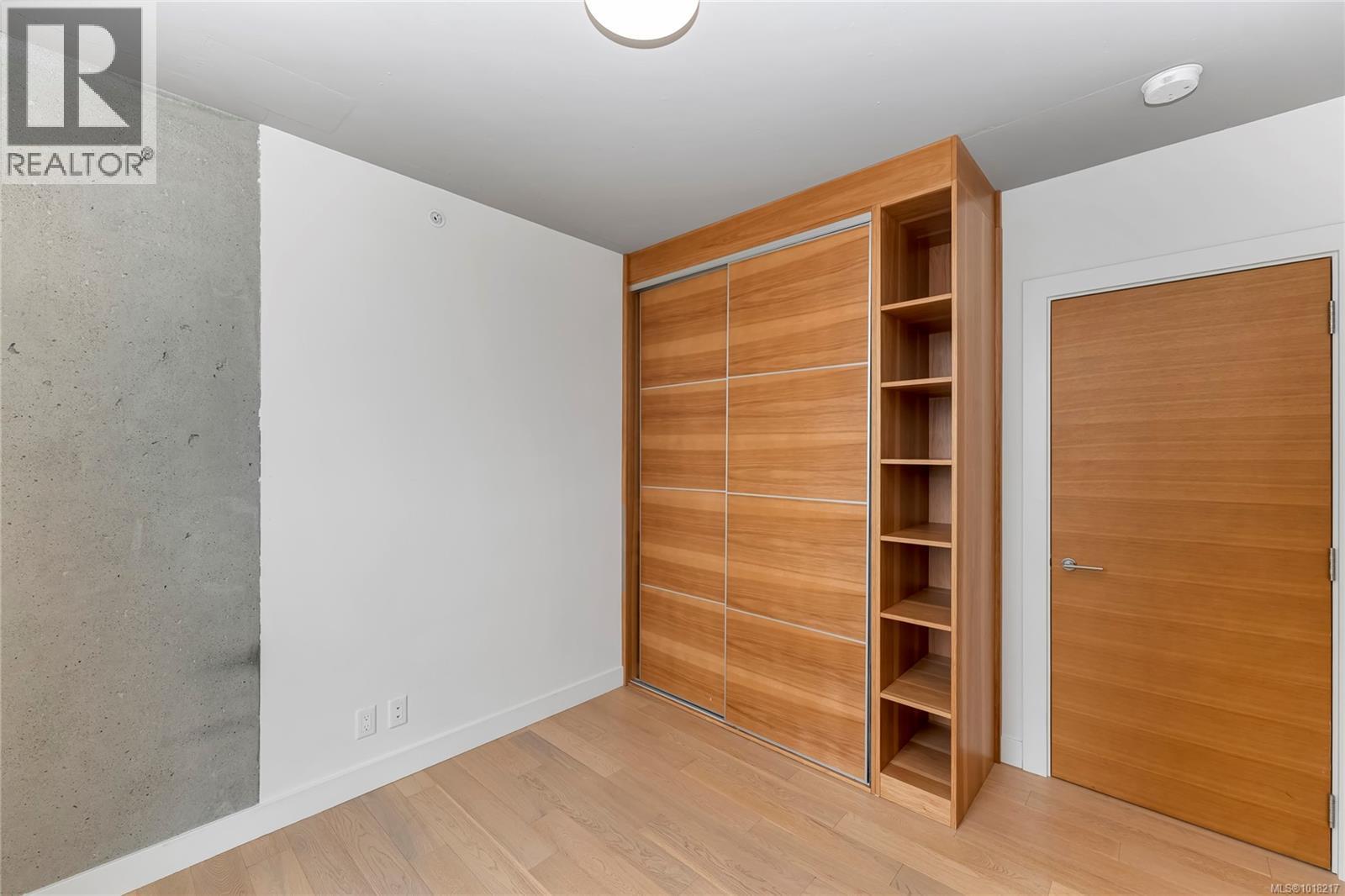 804 989 Johnson Street, Victoria