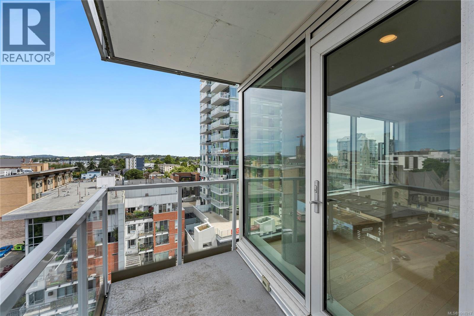 804 989 Johnson Street, Victoria