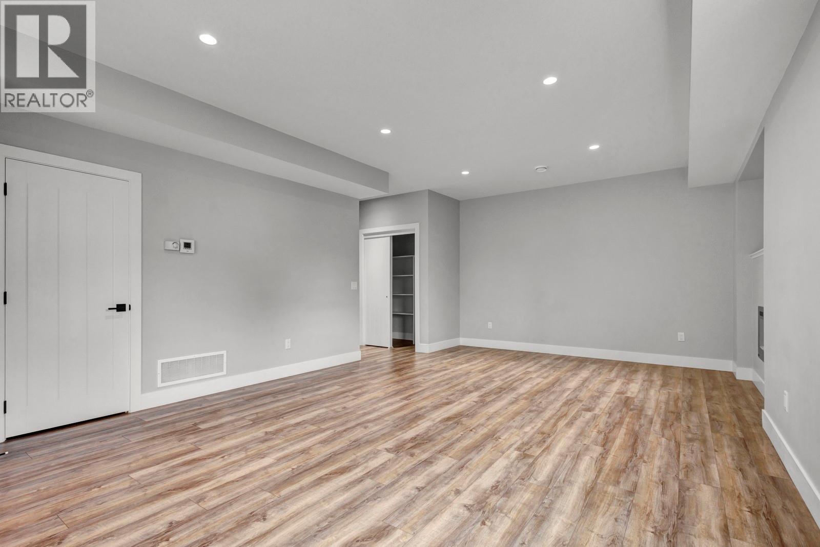 782 Glenwood Avenue, Kelowna
