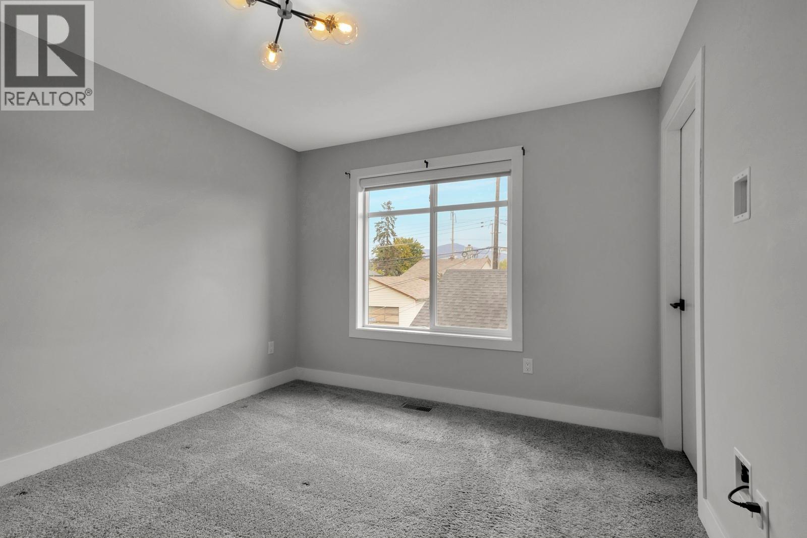 782 Glenwood Avenue, Kelowna
