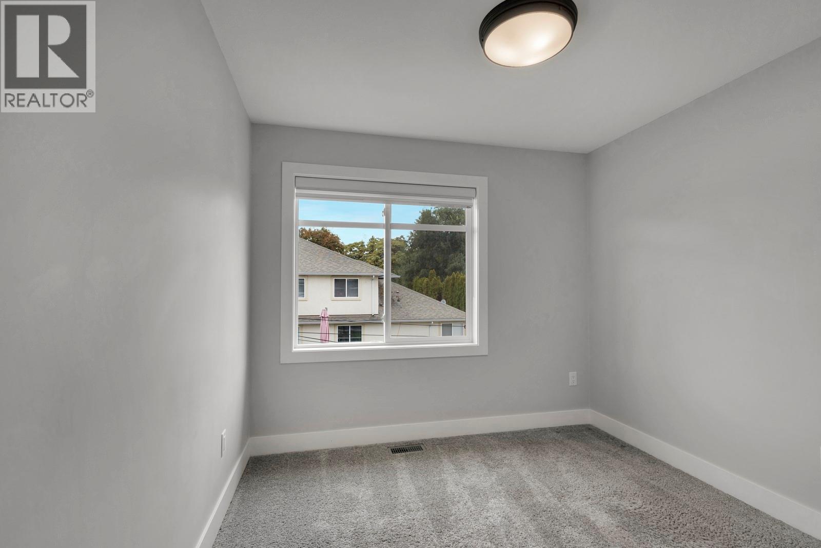 782 Glenwood Avenue, Kelowna
