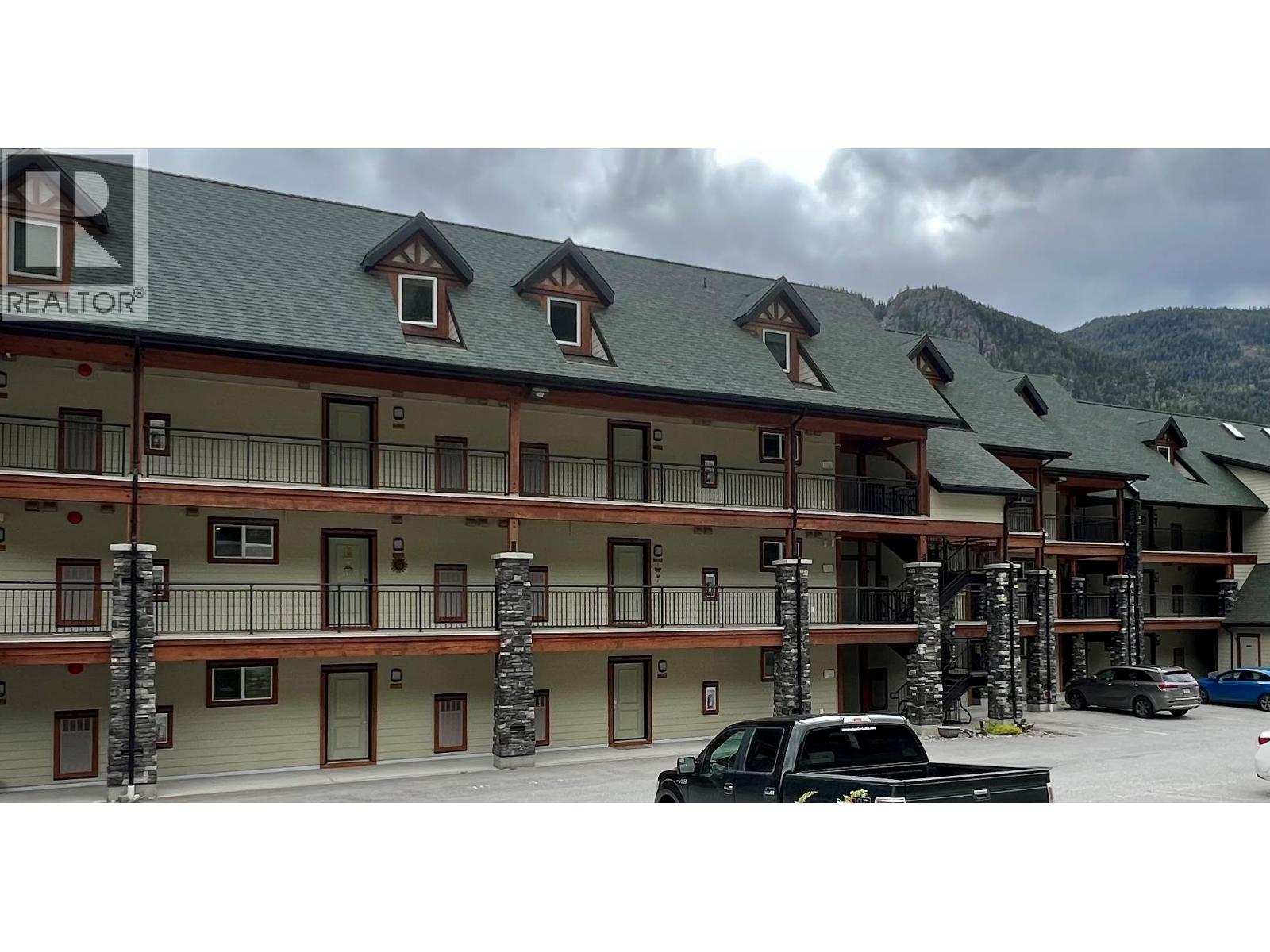 5570 Broadwater Road Unit# 113, Castlegar