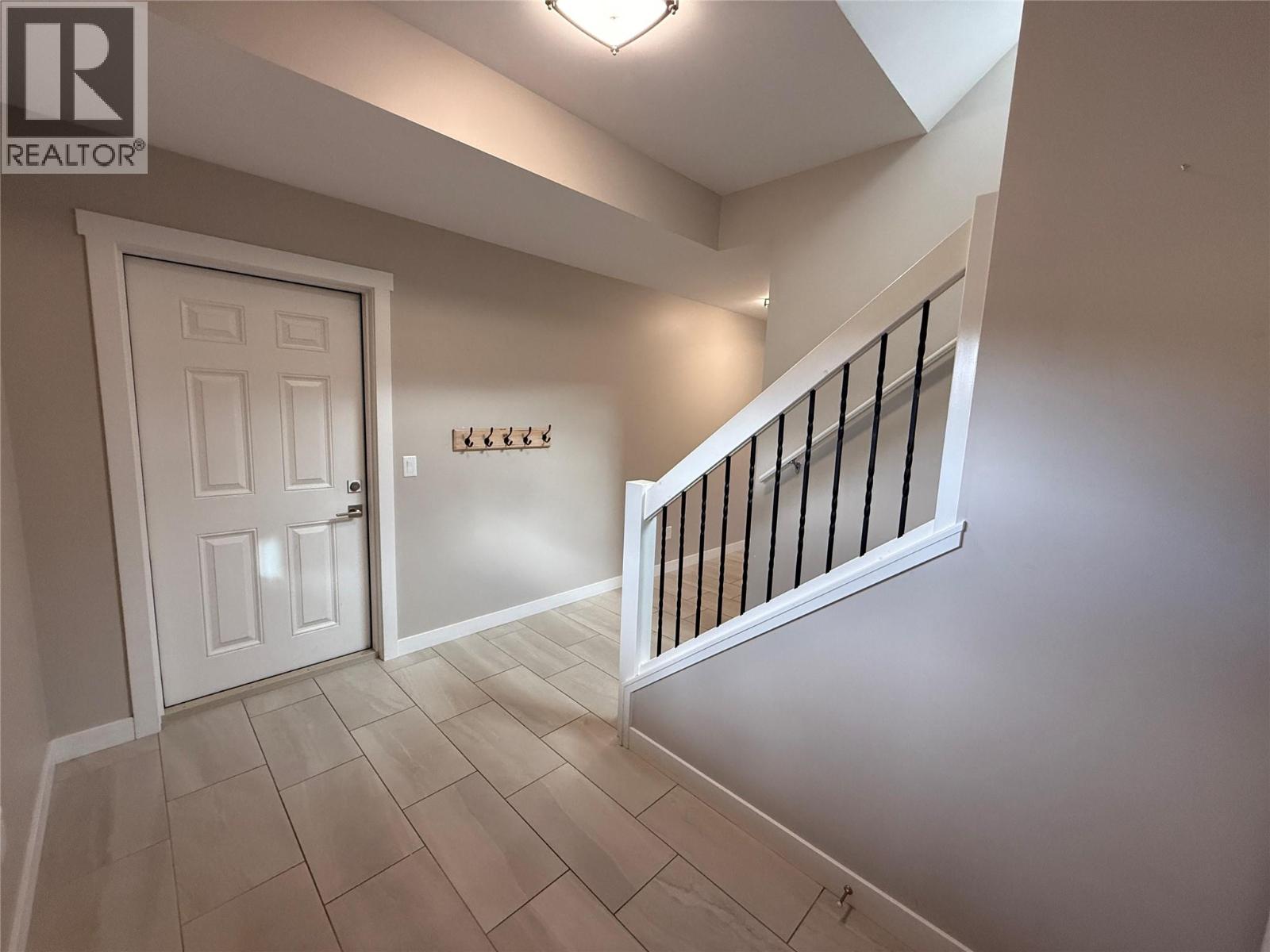 974 SWANSEA VIEW Road, Windermere