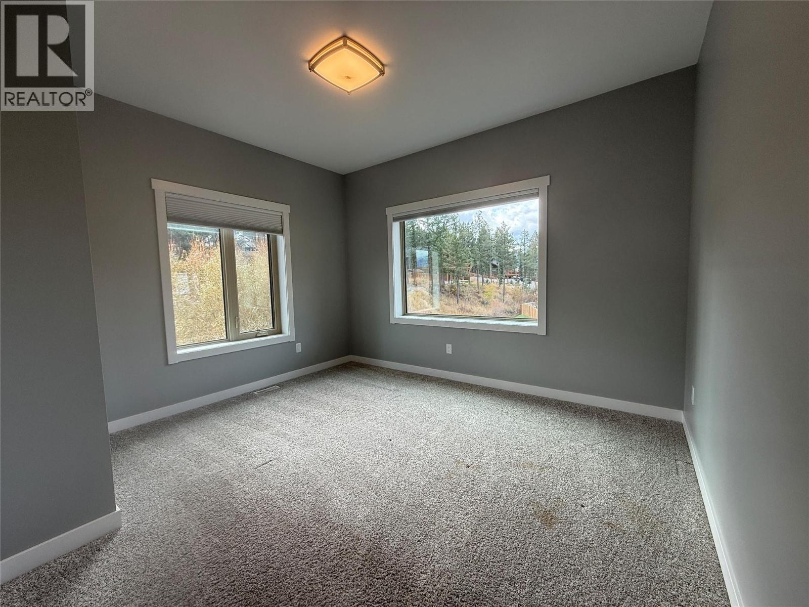 974 SWANSEA VIEW Road, Windermere