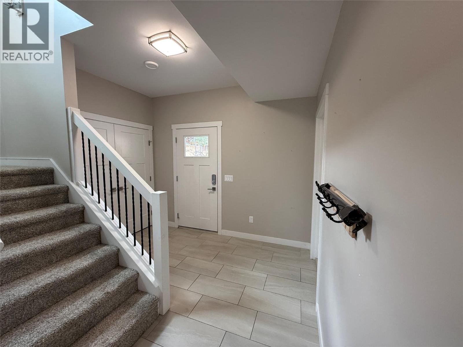 974 SWANSEA VIEW Road, Windermere