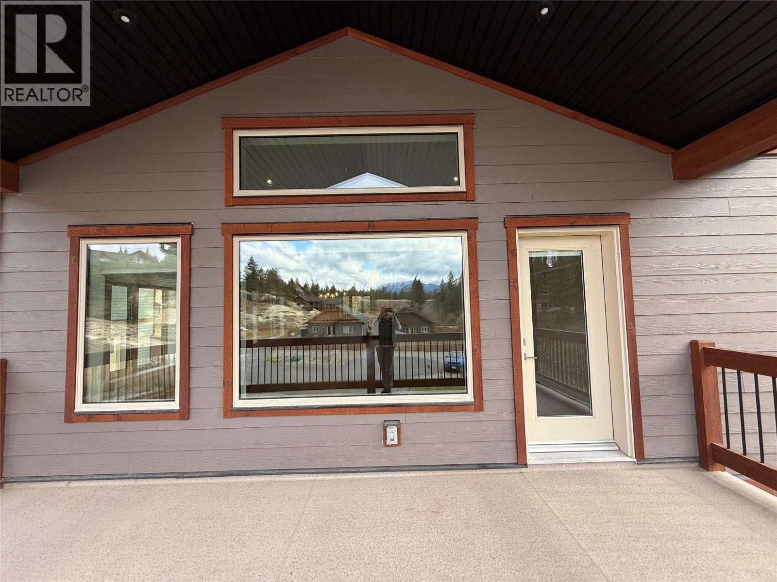 974 SWANSEA VIEW Road, Windermere