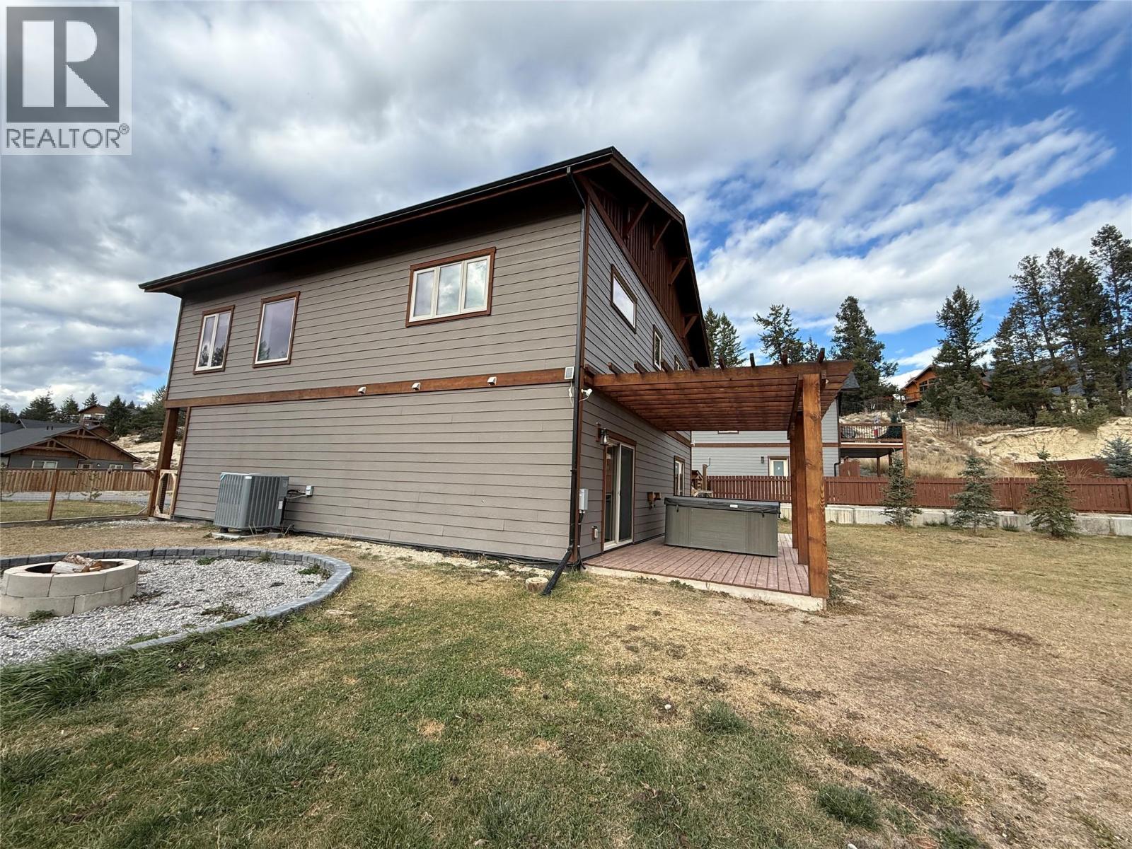 974 SWANSEA VIEW Road, Windermere