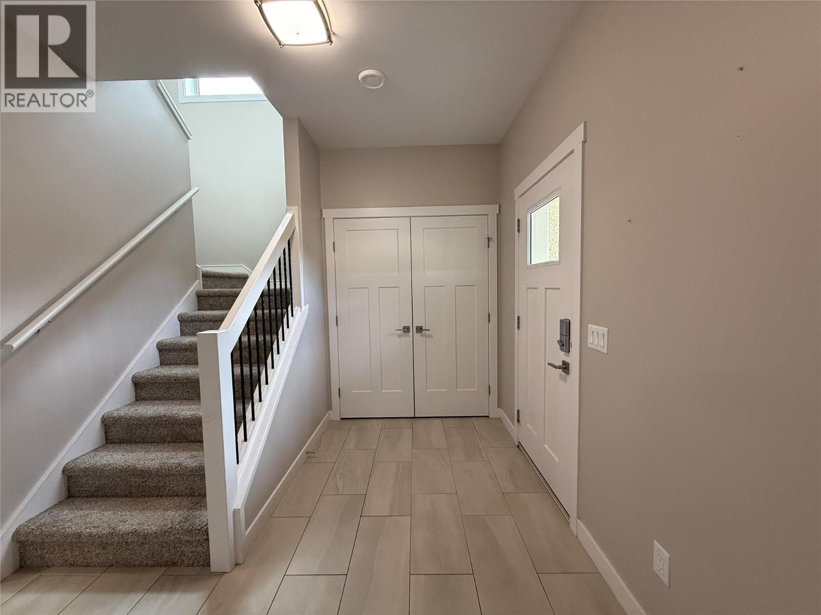 974 SWANSEA VIEW Road, Windermere