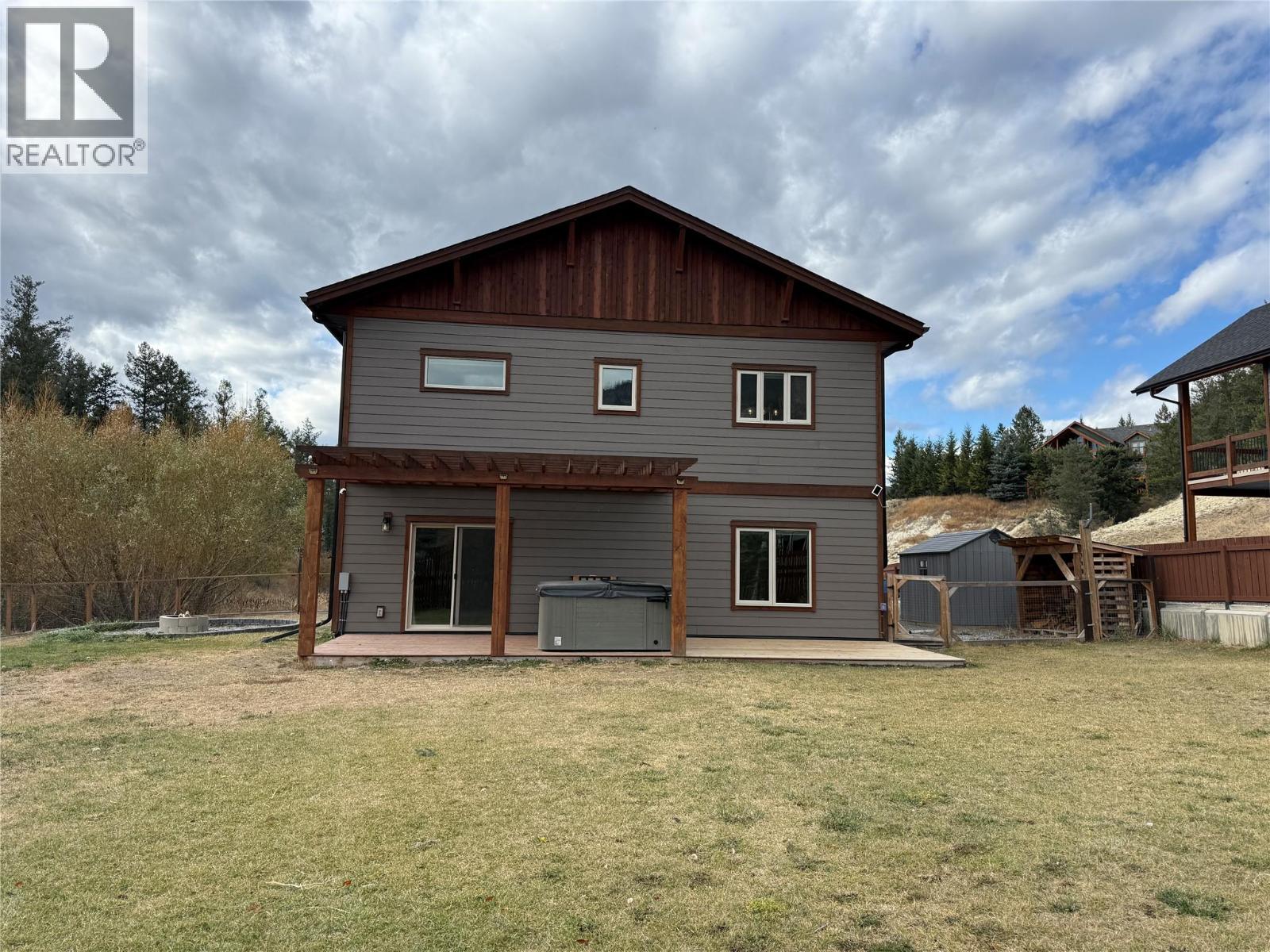 974 SWANSEA VIEW Road, Windermere