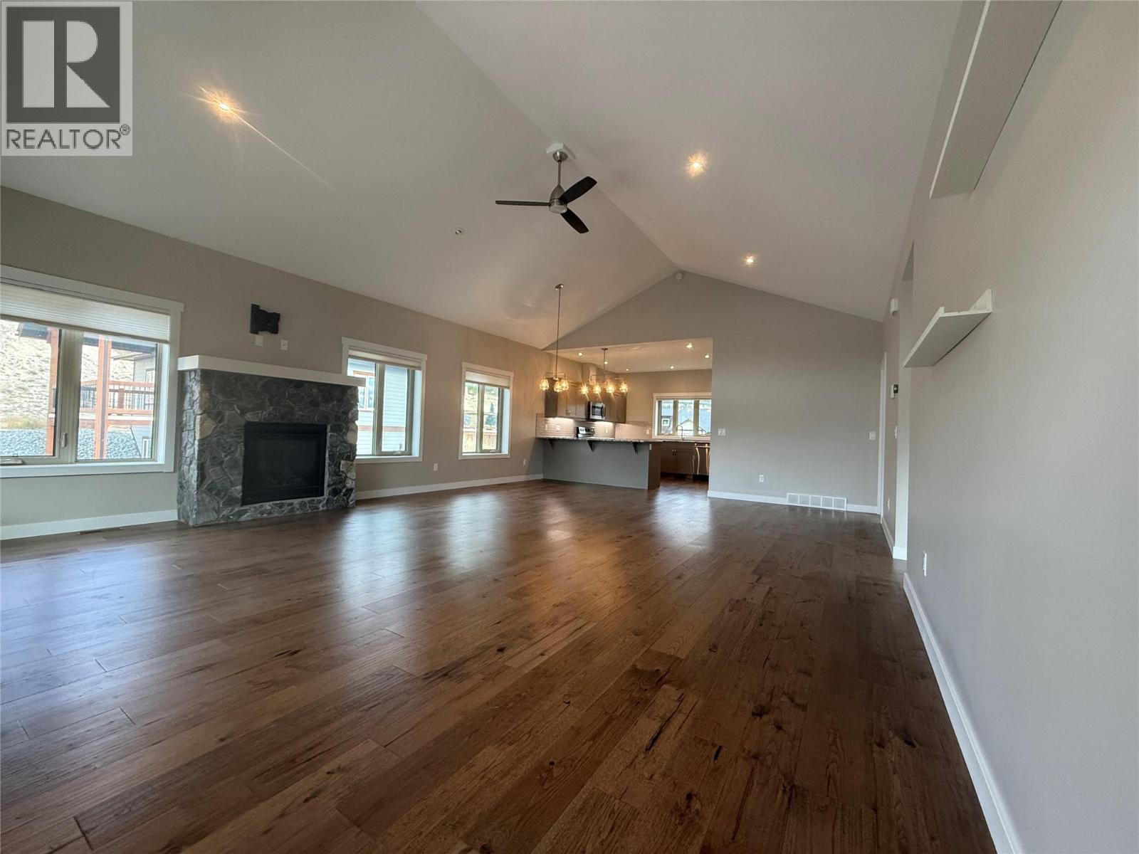 974 SWANSEA VIEW Road, Windermere