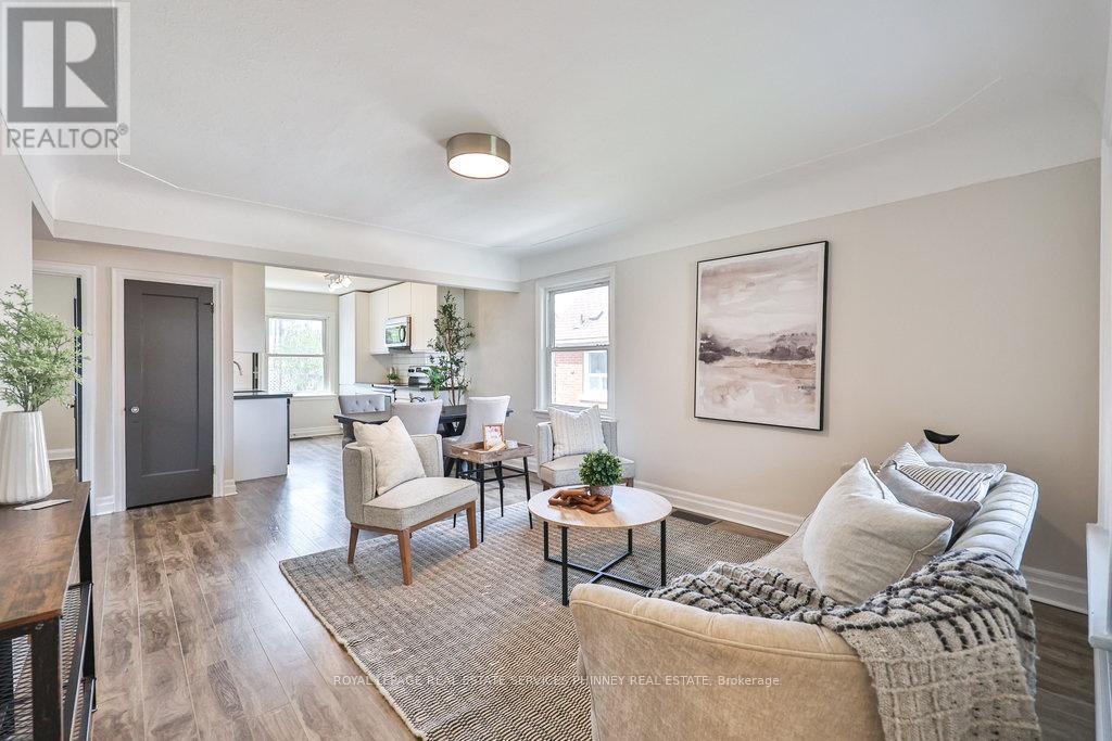 Single Family House for Sale in  WALTER AVENUE S Hamilton (Rosedale) 