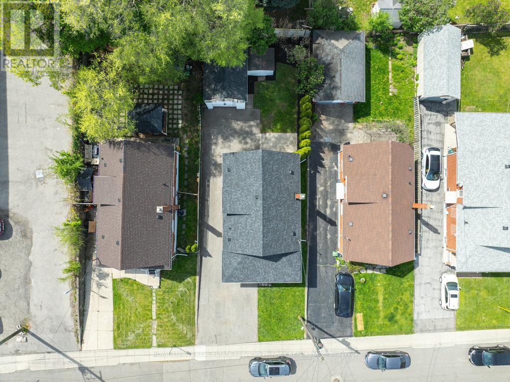 Single Family House for Sale in  WALTER AVENUE S Hamilton (Rosedale) 