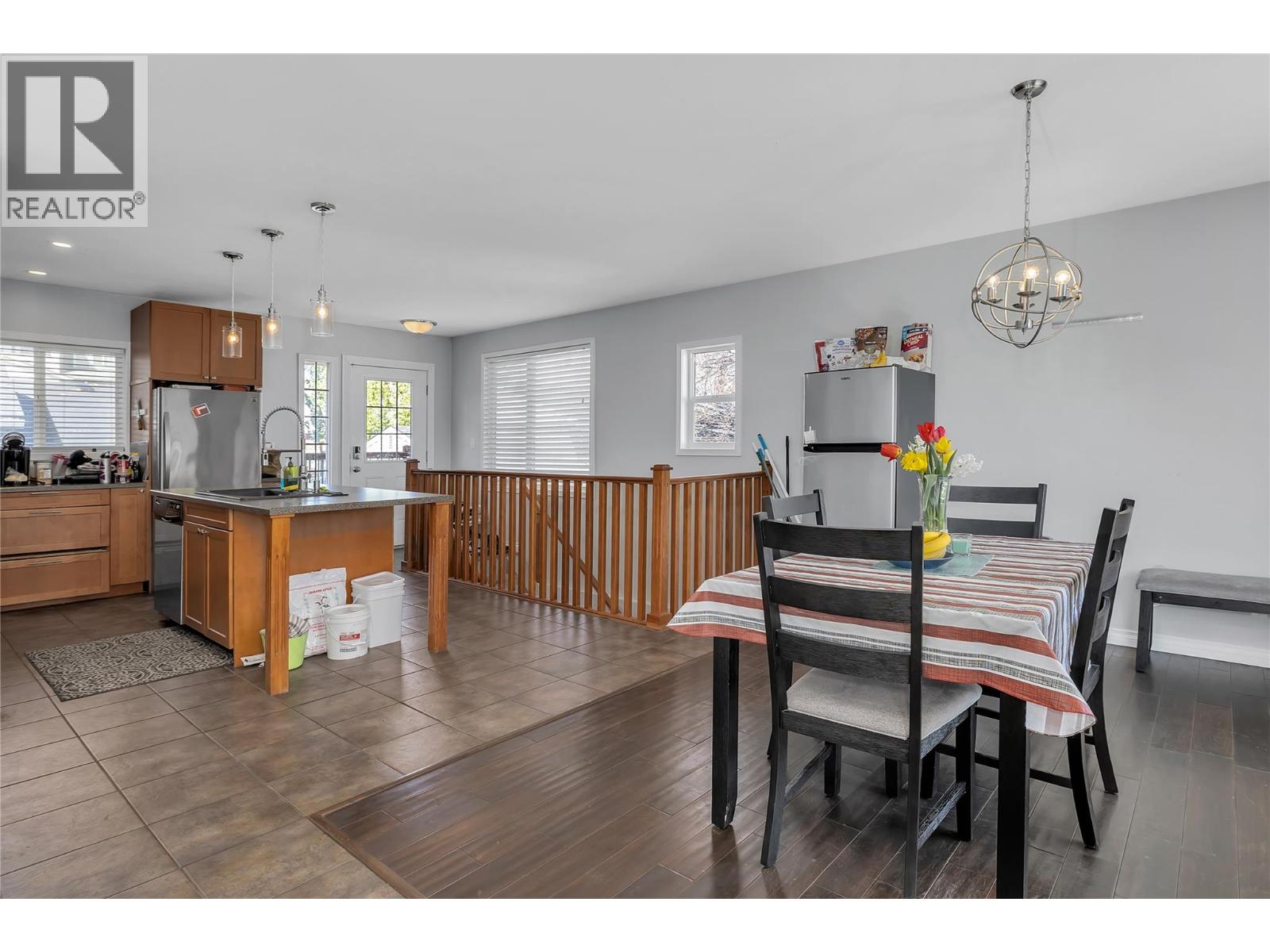  855 Saucier Avenue, Kelowna