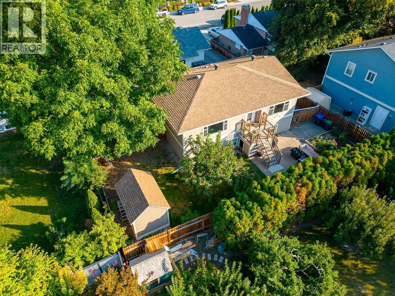  855 Saucier Avenue, Kelowna