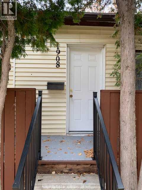 Single Family House for Sale in    Avenue S Victoria Park Lethbridge 