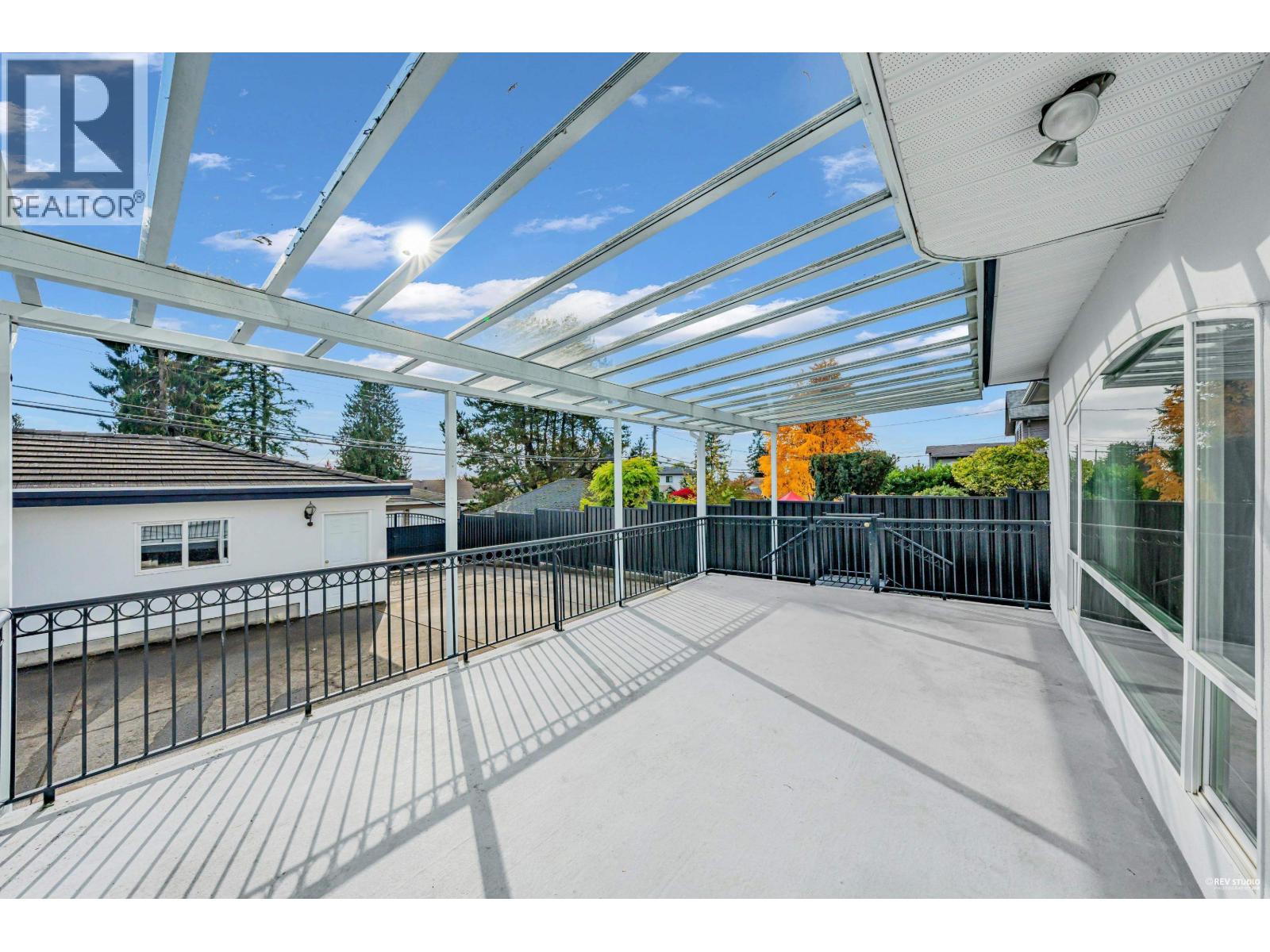 213 W 28TH STREET, North Vancouver