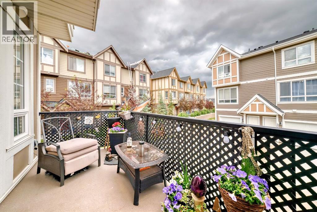 Single Family House for Sale in  Sherwood Lane NW Sherwood Calgary 