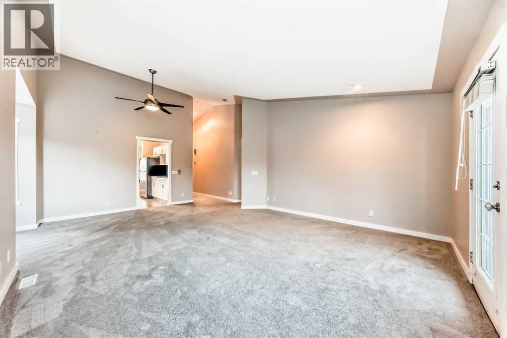 Single Family House for Sale in  Sierra Morena Green SW Signal Hill Calgary 