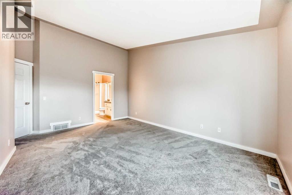 Single Family House for Sale in  Sierra Morena Green SW Signal Hill Calgary 