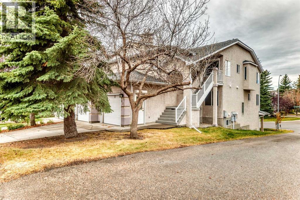 Single Family House for Sale in  Sierra Morena Green SW Signal Hill Calgary 